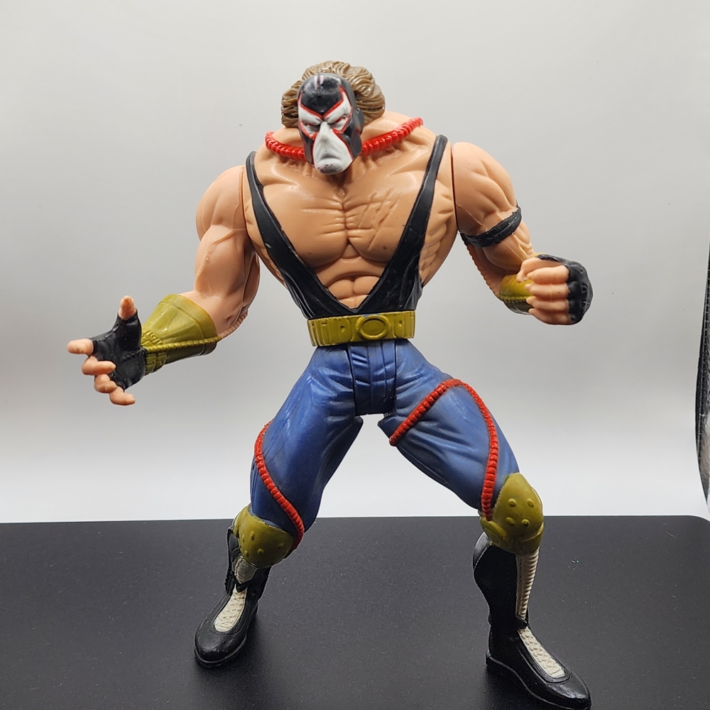 Legends of the Dark Knight Batman Lethal Impact Bane Action Figure 1996 Kenner